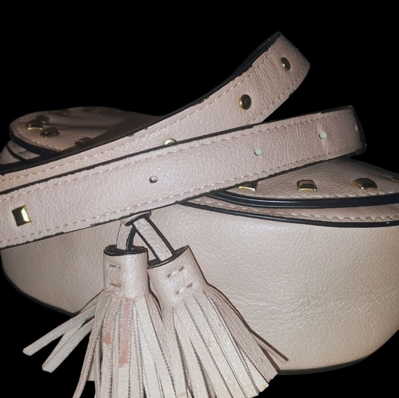 Victoria's Secret Pink Crossbody Bag with Gold Accents - Picture 8 of 9